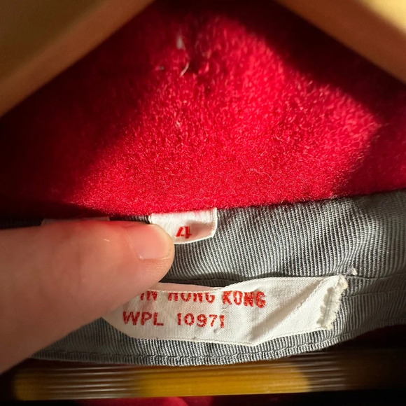 Vintage Braefair for Lord & Taylor gray trench coat with red interior/trim. Sz 4 - Picture 6 of 13